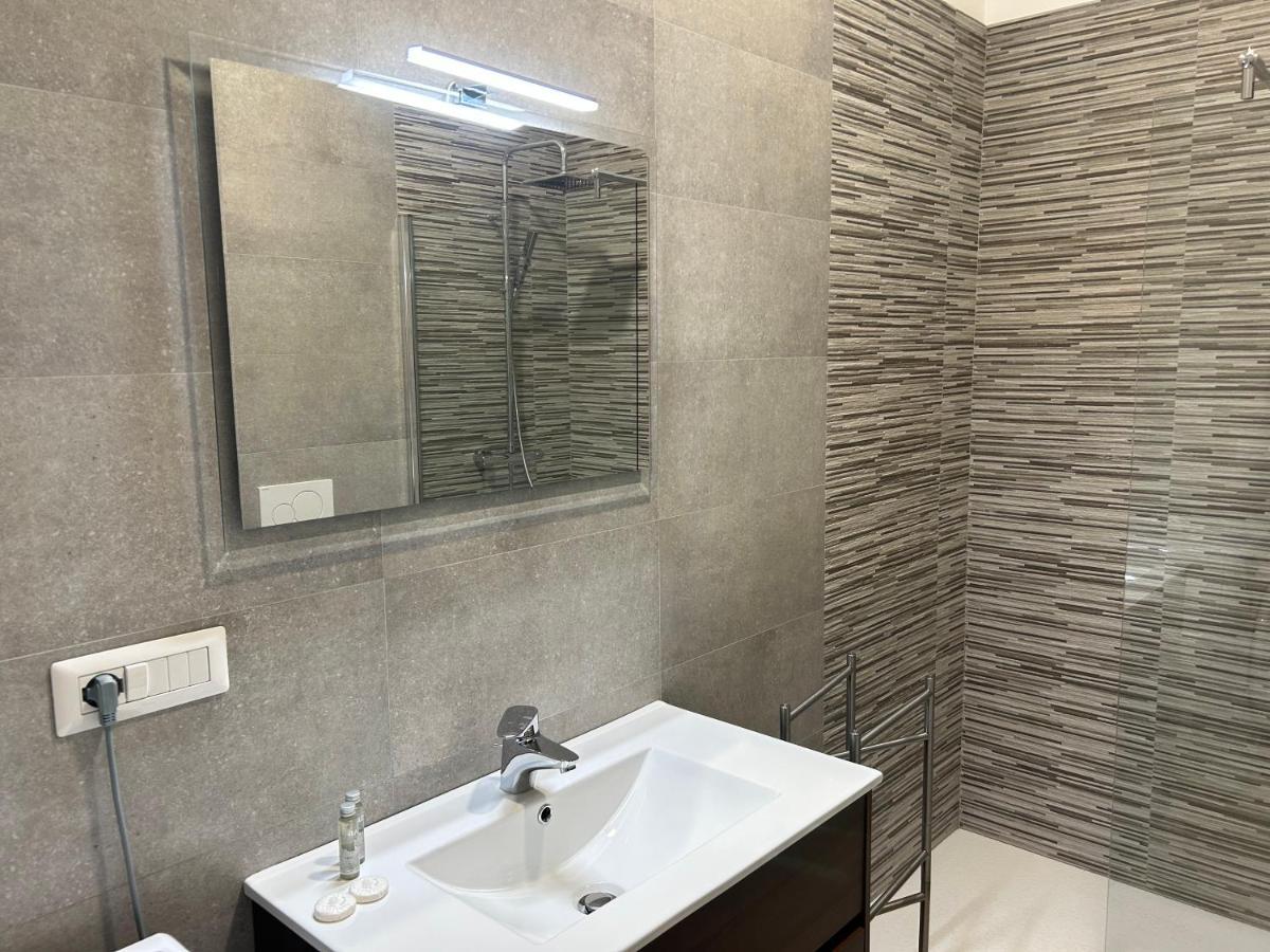 100 Passi Dai Sassi Bed & Breakfast Matera Exterior photo